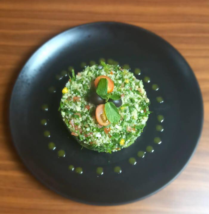 سلطه افوكادو مانجو كينوا